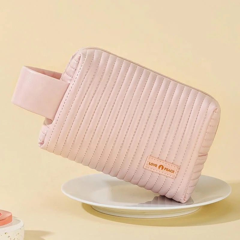 Lining Lady Pouch: Stylish Organization for Every Occasion