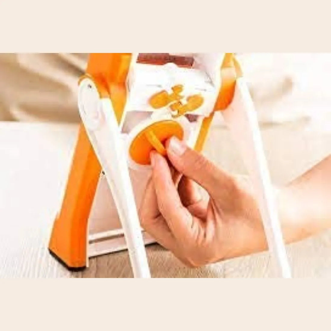 Multifunctional Mandoline Slicer